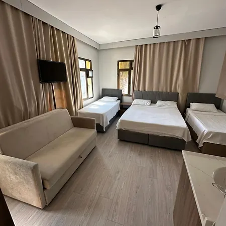 Viyana Otel Çeşme